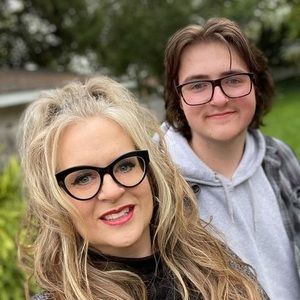 Meet your Posher, Sheri